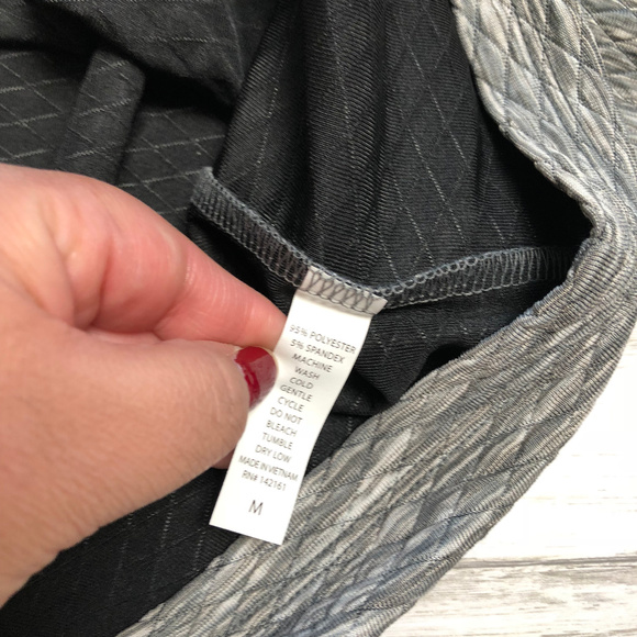 NWT LuLaRoe Gray Cassie Pencil Skirt Medium - Picture 3 of 4